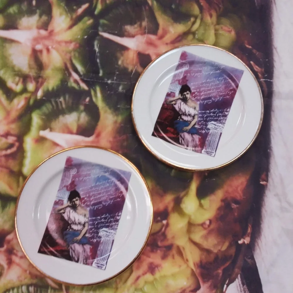 - Two Italian plates 14